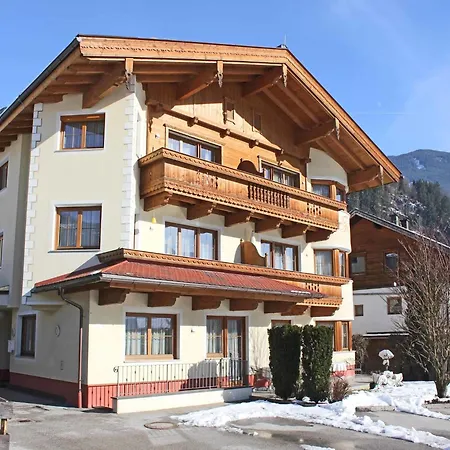 In Kaltenbach Near Lift * Stumm